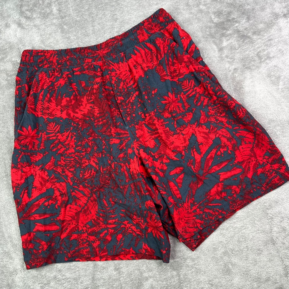 Lululemon‎ Pace Breaker Linerless 7" Shorts Mens Small Red Grey Floral Athletic
